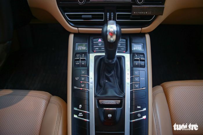 Chủ nhân chiếc Porsche Macan chia sẻ: 'Đổi lấy sự hứng thú lái xe thể thao' - Ảnh 6.