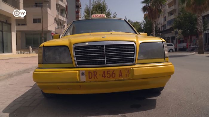 Mercedes-Benz E-Class taxi chạy gần 1,6 triệu km: Động cơ vẫn nguyên bản, chỉ sửa một lần 'cả đời' - Ảnh 5.