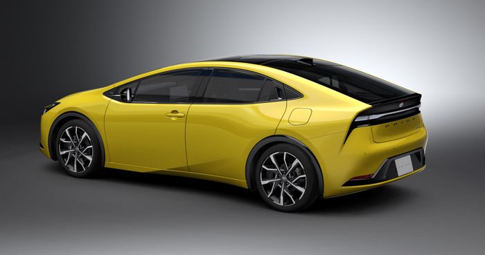 Toyota Prius 2023 ra mắt: Sự khác biệt nổi bật từ nội thất đến ngoại thất - Hình 6.