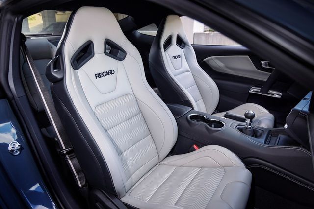 Ford Mustang - phiên bản mới với sự thay đổi nhỏ nhưng vẫn giữ được chất lượng - Ảnh 12.