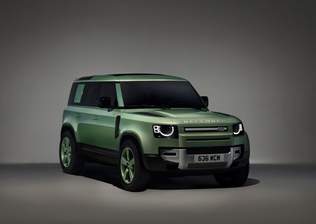 Xem gần hơn chiếc Land Rover Defender 2023 phiên bản kỷ niệm 75 năm - Ảnh 3.