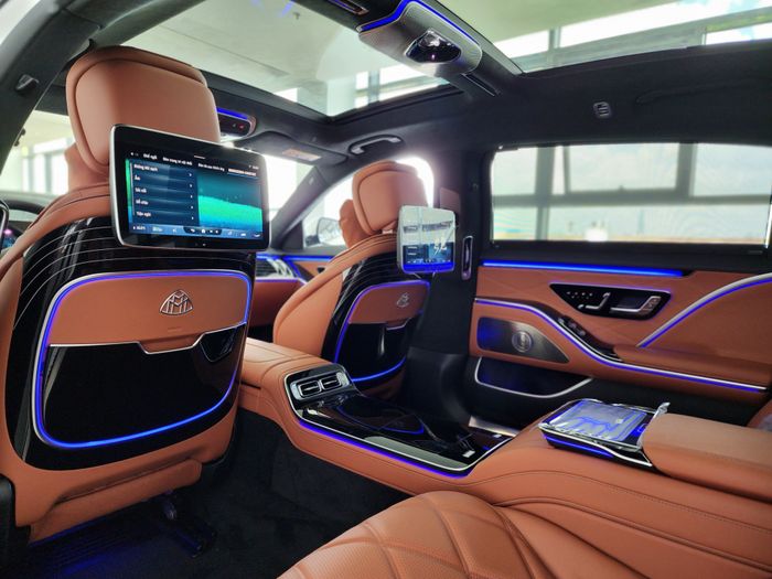 Mercedes-Maybach S 450 mới về đại lý chính hãng: Giá 8,2 tỷ đồng, phiên bản 'tiết kiệm' hơn dành cho khách Việt - Ảnh 12.