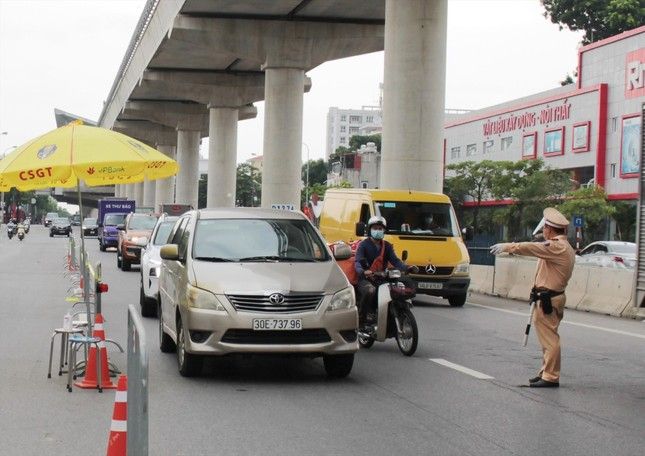 Đề xuất ô tô cần sở hữu thẻ nhận diện: 'Sinh' thêm giấy phép con? - Ảnh 1.