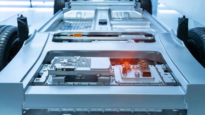 Xuất hiện công nghệ mới: Pin xe điện sạc đầy 80% chỉ trong 72 giây, nhanh hơn gấp đôi so với thời gian đổ xăng cho xe động cơ đốt trong - Ảnh 1.