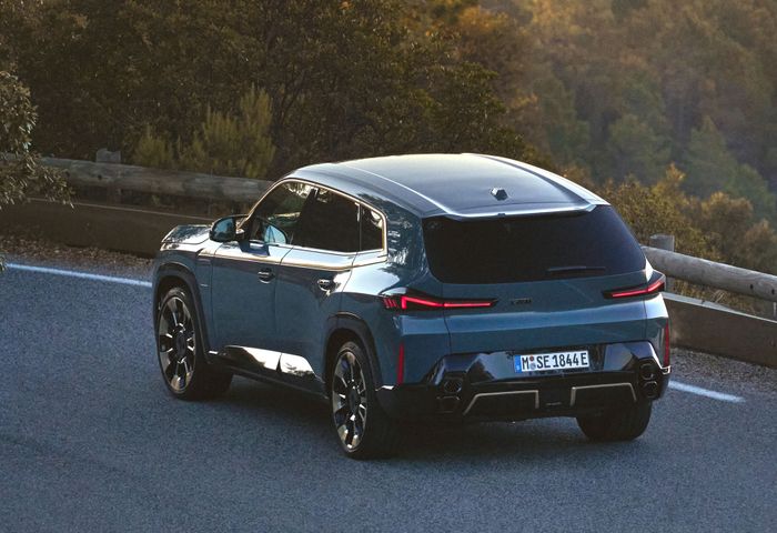 BMW XM đã chính thức ra mắt: Xe SUV cao cấp nhất trong đội hình BMW, cạnh tranh với Maybach GLS - Ảnh 8.