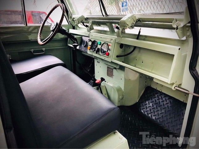 Xế cổ Land Rover của người đam mê ở Hà Nội - Hình 10.
