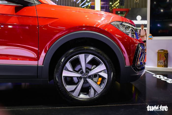 Đánh giá chi tiết Volkswagen T-Cross - Mẫu SUV cỡ B với giá khoảng 1,3 tỷ đồng tại thị trường Việt Nam - Hình ảnh 8.