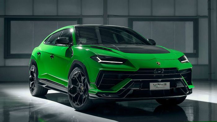 Gọi lại Lamborghini Urus vì sự cố màn hình giải trí - Ảnh 1.