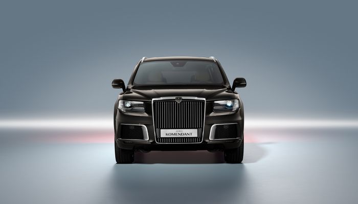 Công ty sản xuất ô tô quốc dân Nga giới thiệu mẫu SUV cạnh tranh với Rolls-Royce Cullinan, có giá đắt gấp một lần rưỡi - Ảnh 4.