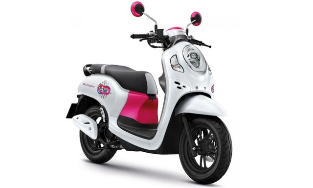 Honda Scoopy 2023 nhập từ Thái Lan về Việt Nam, giá cao ngang với xe SH - Ảnh 1.
