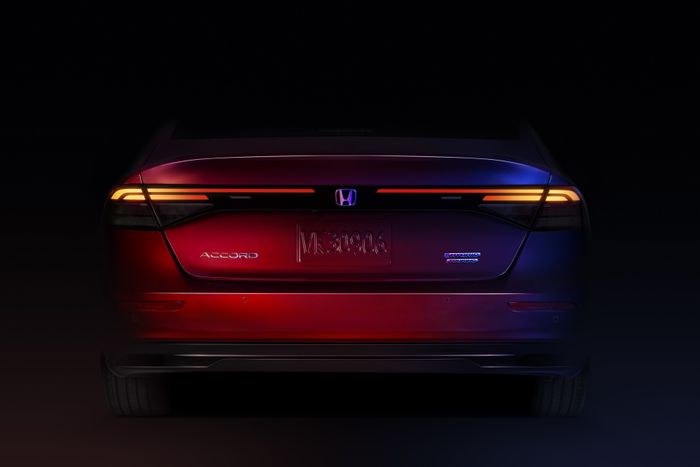Honda Accord thế hệ mới lộ diện: Ngày càng ít rườm rà hơn - Ảnh 2.