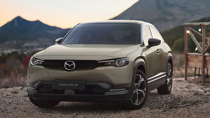 Mazda MX-30 - Xe SUV nhỏ tận dụng động cơ xoay, đi được hơn 600km trước khi phải sạc lại - Ảnh 6.