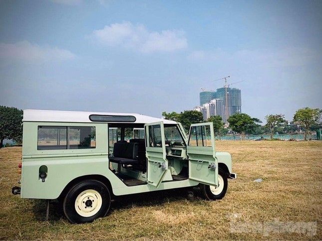 Xế cổ Land Rover của người đam mê ở Hà Nội - Hình 7.
