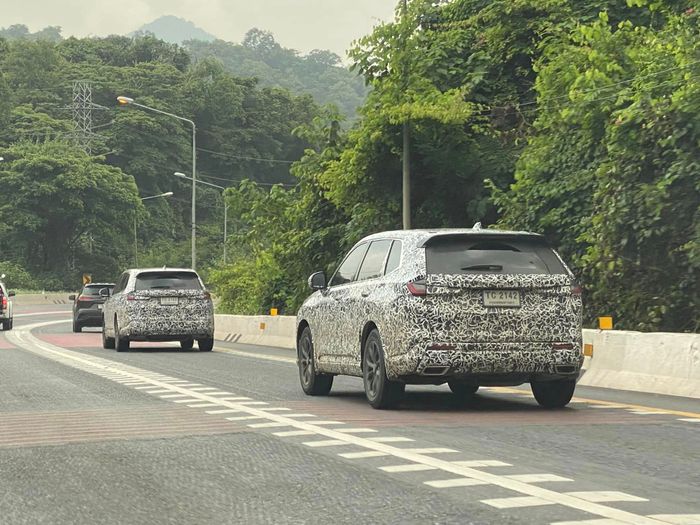 Honda CR-V mới tiếp tục thử nghiệm gần Việt Nam, với ít nhất 2 tùy chọn động cơ - Hình ảnh 1.