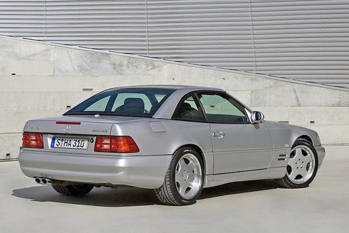 Top 9 dòng xe Mercedes giới hạn đẹp nhất, tốc độ cao nhất và hiếm nhất - Hình 19.