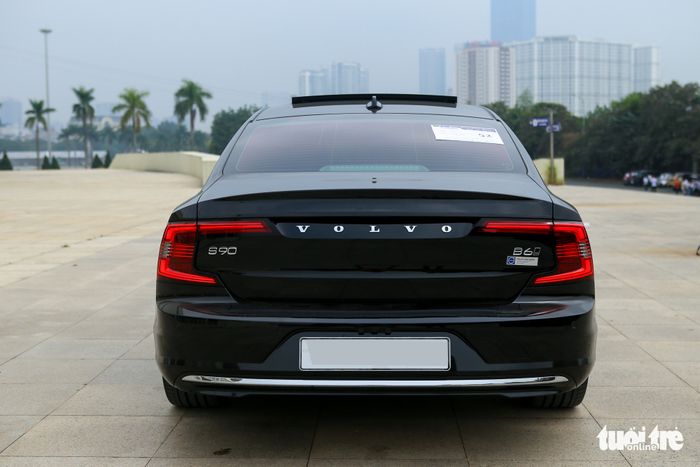 Chủ nhân chiếc Volvo S90 chia sẻ: Xe này có nhiều tính năng an toàn và thiết kế không bao giờ lỗi mốt - Ảnh 6.