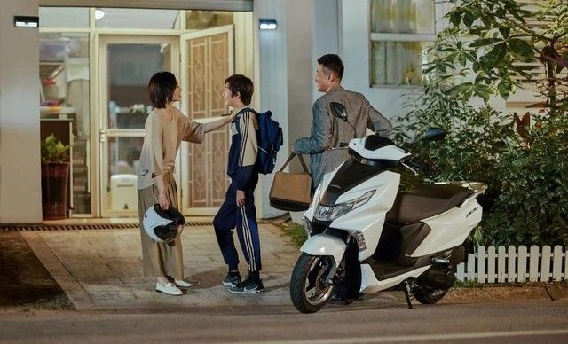 Honda Vision mới giá 33 triệu đồng ra mắt với tính năng 'át vía' tại Việt Nam - Ảnh 1.