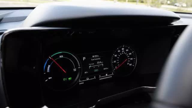 Đại lý tiếp nhận đặt hàng Kia Sorento hybrid - Xe 7 chỗ tiết kiệm nhiên liệu chỉ hơn 6 lít xăng trên 100 km, cạnh tranh Santa Fe - Ảnh 5.
