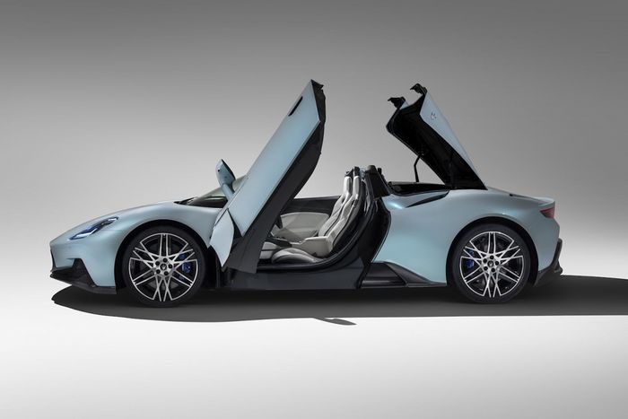 Top 6 mẫu xe hơi giá rẻ với thiết kế cửa cánh bướm