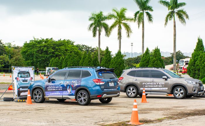 'Đốt' hơn 200 triệu đồng cho lốp, tay đua Anh khuấy động Hà Nội: Ai cũng muốn ngồi trải nghiệm ngồi lên xe