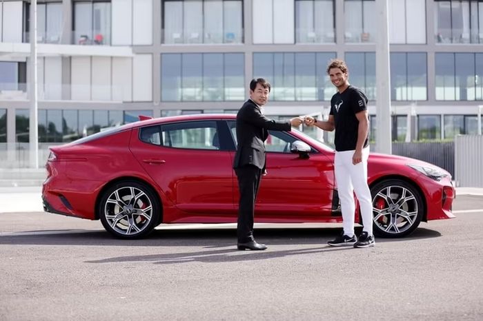 Ông vua sân đất nện Rafael Nadal là tay chơi siêu xe nổi tiếng, chiếc siêu xe đắt nhất mà anh sở hữu có giá bằng cả gia tài của mình - Ảnh 1.