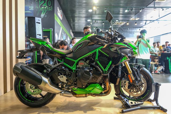 Kawasaki Z H2 SE giá 770 triệu đồng tại Việt Nam - Ảnh 3.