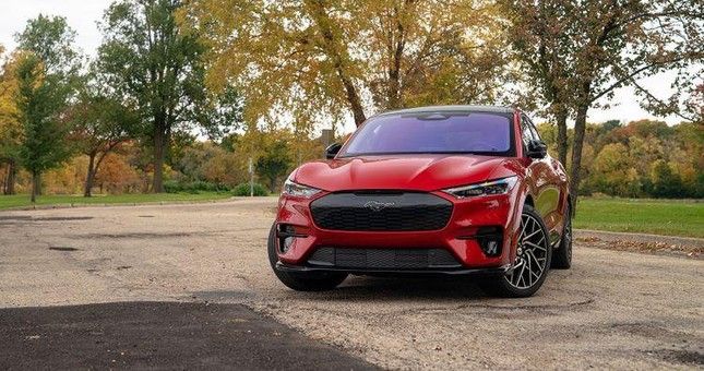 Những mẫu SUV cỡ nhỏ hạng sang hàng đầu từ Mỹ Ảnh 6