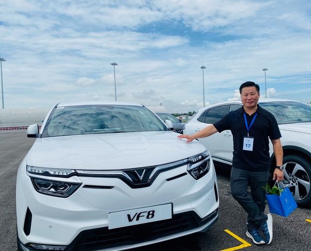 Thông tin từ truyền thông quốc tế: VinFast đã chính thức sản xuất dòng xe VF 8 và đang nhanh chóng tiến lên - Hình 3.