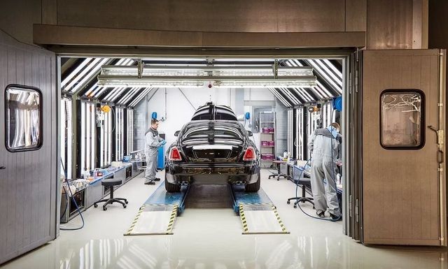 Quy tắc ở nơi làm việc của Rolls-Royce: Đảm bảo đến cả nhân viên cũng phải sang trọng, đọc đủ 8 điều mà ai cũng sẽ ngạc nhiên - Ảnh 4.