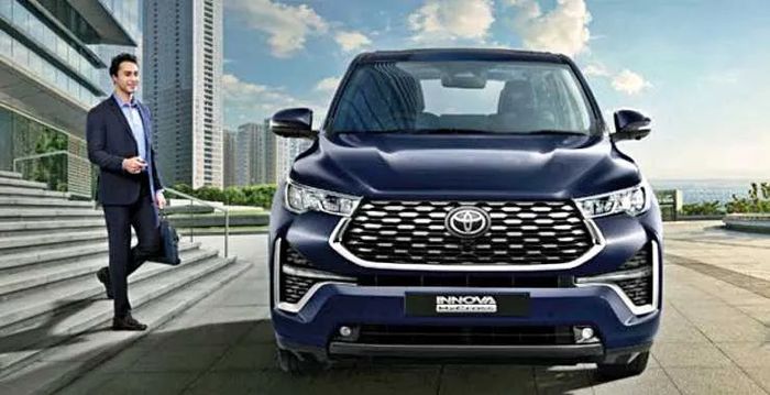 Toyota Innova mới ra mắt tại Ấn Độ có tên gọi khác và thông số kỹ thuật cũng thay đổi - Ảnh 5.