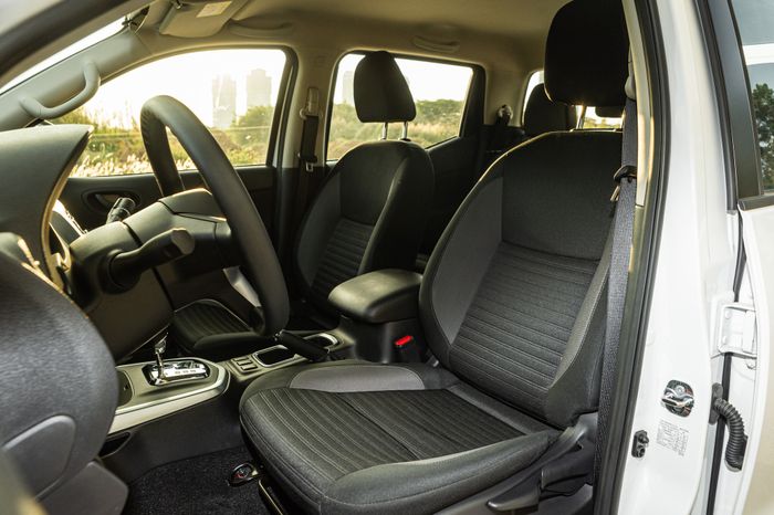 Giới thiệu phiên bản Nissan Navara 'tiết kiệm' tại Việt Nam: Giá chỉ 699 triệu đồng, mở ra thêm lựa chọn cho người tiêu dùng - Ảnh 8.