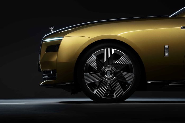 Rolls-Royce Spectre chính thức ra mắt: Siêu xe điện sang trọng nhất thế giới, có thể đi được 520km sau mỗi lần sạc - Ảnh 9.