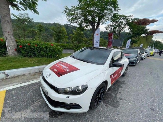 Siêu xe Volkswagen Scirocco được độ bởi nhà vô địch trong giải đua xe sa hình - Hình 5.