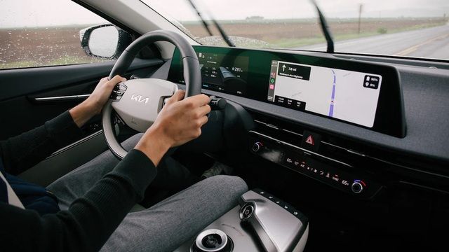 Trải nghiệm lái Kia EV6 đi 560km trong 10 giờ: Xe ổn, vấn đề chỉ ở trạm sạc - Ảnh 7.