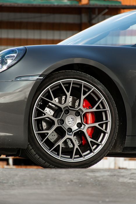Đánh giá chi tiết Porsche 911 Targa 4S - Siêu xe mui trần cho những người đam mê lái xe, có giá hàng chục tỷ đồng tại Việt Nam - Ảnh 4.