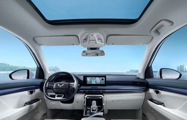Gần nhìn chiếc SUV tiết kiệm nhiên liệu chỉ uống 4,6 lít xăng/100km, có giá chỉ 300 triệu đồng - Ảnh 5.