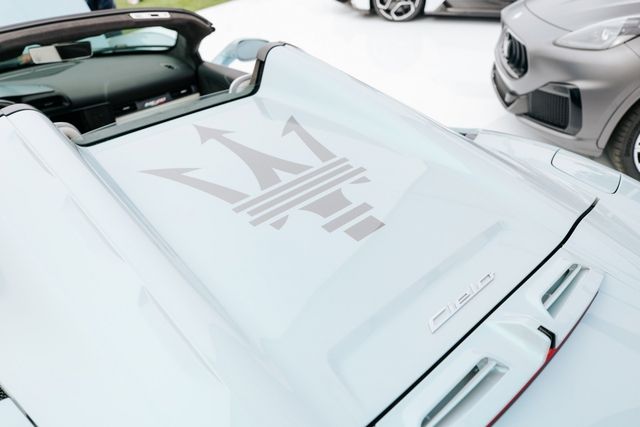 Khám phá siêu xe Maserati MC20 Cielo Spyder trong thực tế - Hình 3.