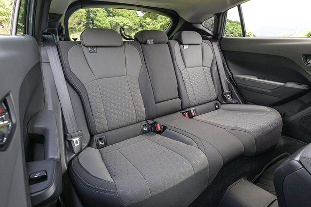 Subaru Crosstrek phiên bản mới ra mắt: Thiết kế tiên tiến, công nghệ cũ - Hình 8.