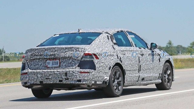 Honda Accord mới xuất hiện lần đầu, dự kiến ra mắt vào đầu năm sau - Ảnh 3.