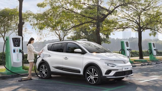 Tesla chia sẻ trạm sạc để giải quyết vấn đề sạc xe điện ở Việt Nam - Hình 3.