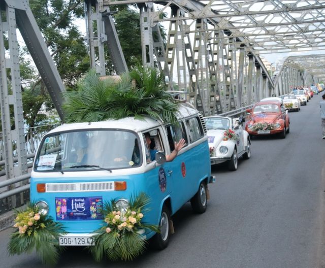 Xe cổ Volkswagen tham gia Lễ hội đường phố trong Tuần lễ Festival Huế 2022 - Ảnh 7.