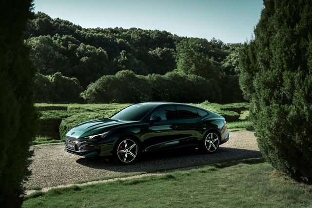 MG7 ra mắt: Đối đầu với Audi A7 qua những nỗ lực không ngừng của MG về thiết kế và trang bị cao cấp nhất trong lịch sử - Hình ảnh 1.