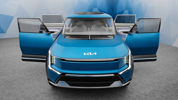 Kia EV9 chia sẻ hình ảnh gần như hoàn thiện, sẽ ra mắt vào đầu năm sau - Hình ảnh 1.
