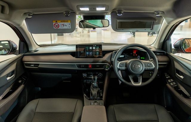 Bộ sưu tập hình ảnh thực tế đầu tiên của Toyota Vios phiên bản mới: Nội thất đen trở nên sang trọng hơn so với quảng cáo - Ảnh 4