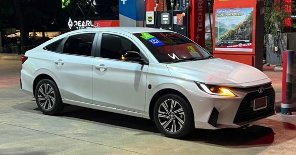 Phóng viên Thái Lan lái thử Toyota Vios 2023: Tiết lộ mức tiêu thụ nhiên liệu và các thông số chưa công bố - Ảnh 1.