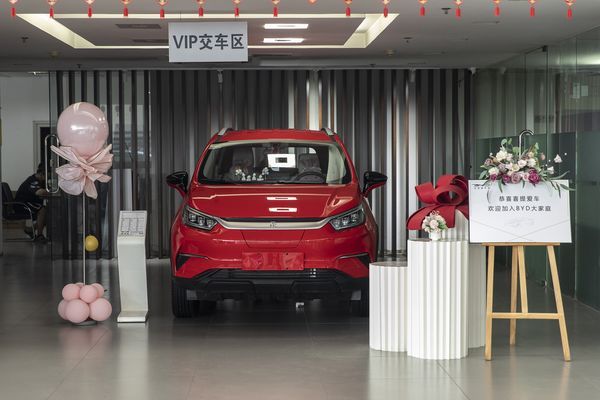 Công ty Trung Quốc đang thống trị thị trường xe điện toàn cầu, có thể sẽ vượt qua cả Tesla - Ảnh 2.