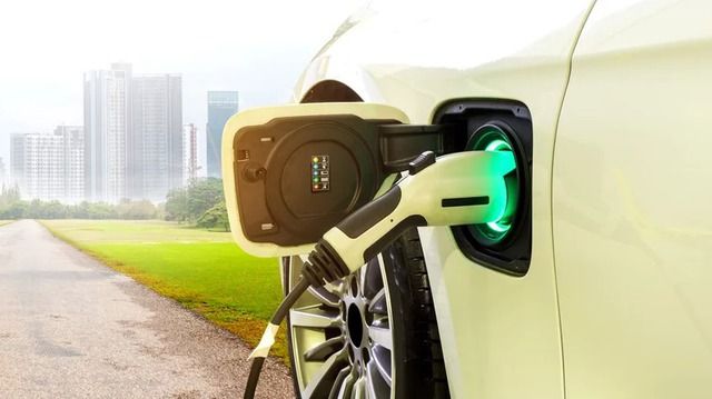 Sự thật đằng sau việc giá bán lại thấp của xe điện, lý do tại sao không chỉ là chi phí nhiên liệu/km  - Hình 3.