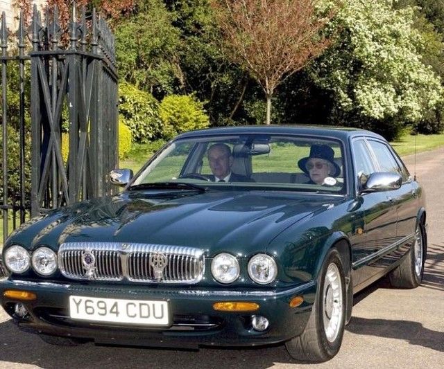 Bộ sưu tập các loại xe của Nữ hoàng Anh Elizabeth II - Hình 3.