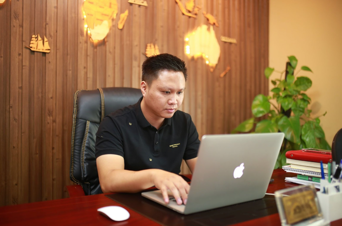 CEO của GOTECH: 'Khởi nghiệp khi chưa có bằng lái ô tô, phải đền tiền vì làm hỏng xe' - Ảnh 2.
