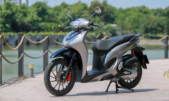 Giá xe Honda SH Mode 2022, Honda Lead bất ngờ rơi tự do, giảm mạnh lên đến 8 triệu đồng tại các đại lý - Hình 1.